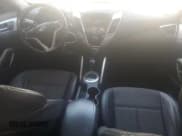 ✅ 2014 Hyundai Veloster • VIN: KMHTC6AD7EU217615 • Lot: 71569134. Wystawiony na Copart z przebiegiem 125 066 mil. Bezpłatny archiwum sprzedaży aukcyjnych z USA i szczegółowy raport historii pojazdu na DreamBid. Zdjęcie 8.