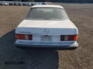 ✅ 1986 Mercedes-Benz 420 SEL • VIN: WDBCA35D7GA202151 • Lot: 62209695. Wystawiony na Copart z przebiegiem 180 720 mil. Bezpłatny archiwum sprzedaży aukcyjnych z USA i szczegółowy raport historii pojazdu na DreamBid. Zdjęcie 6.