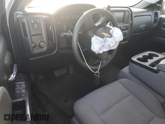 ✅ 2019 Chevrolet Silverado 1500 Work Truck • VIN: 2GCRCNEC0K1205243 • Lot: 68644554. Wystawiony na Copart z przebiegiem 82 517 mil. Bezpłatny archiwum sprzedaży aukcyjnych z USA i szczegółowy raport historii pojazdu na DreamBid. Zdjęcie 8.