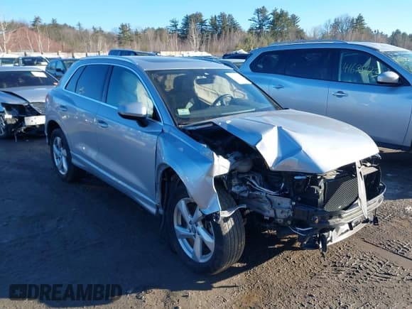 ✅ 2019 Audi Q3 Premium • VIN: WA1AECF3XK1069696 • Lot: 41698906. Listed on IAAI with 29,713 mi. Free auction sales archive from the USA and detailed vehicle history report at DreamBid. Image 1.