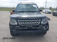 ✅ 2015 Land Rover LR4 Lux • VIN: SALAK2V68FA752645 • Lot: 42252331. Wystawiony na IAAI z przebiegiem 114 114 mil. Bezpłatny archiwum sprzedaży aukcyjnych z USA i szczegółowy raport historii pojazdu na DreamBid. Zdjęcie 12.
