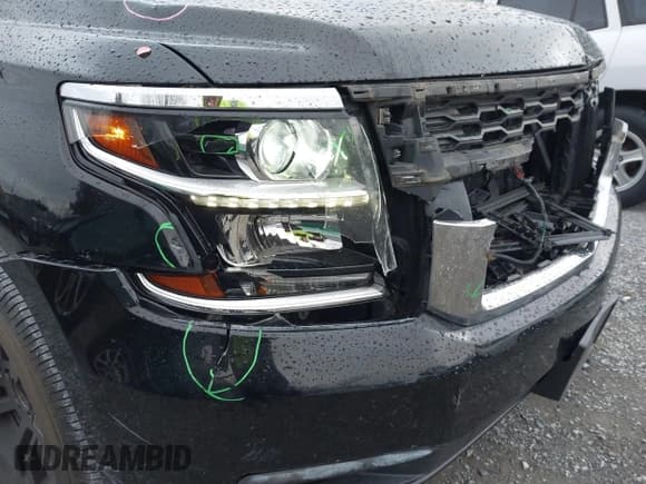 ✅ 2017 Chevrolet Tahoe LT • VIN: 1GNSCBKC2HR185413 • Lot: 43734748. Listed on IAAI with 179,985 mi. Free auction sales archive from the USA and detailed vehicle history report at DreamBid. Image 18.