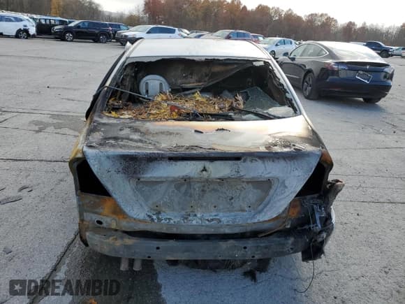 ✅ 2003 Mercedes-Benz C 240 • VIN: WDBRF61J43A470870 • Lot: 92164705. Wystawiony na Copart z przebiegiem Nie podano. Bezpłatny archiwum sprzedaży aukcyjnych z USA i szczegółowy raport historii pojazdu na DreamBid. Zdjęcie 6.