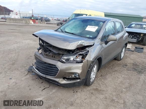 ✅ 2021 Chevrolet Trax LS • VIN: KL7CJKSB6MB313453 • Lot: 43713206. Listed on IAAI with 55,143 mi. Free auction sales archive from the USA and detailed vehicle history report at DreamBid. Image 2.