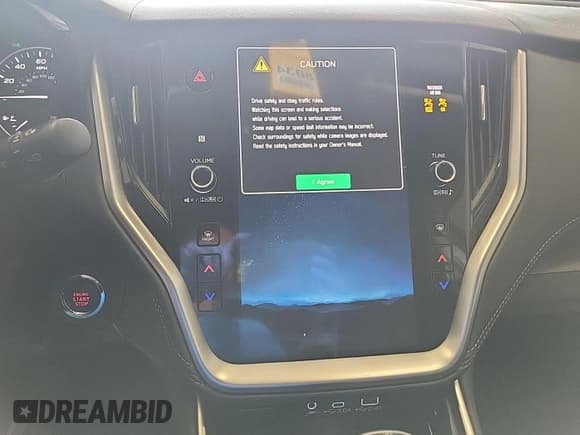 ✅ 2023 Subaru Outback Premium • VIN: 4S4BTADC9P3208246 • Lot: 42619698. Wystawiony na IAAI z przebiegiem 69 602 mil. Bezpłatny archiwum sprzedaży aukcyjnych z USA i szczegółowy raport historii pojazdu na DreamBid. Zdjęcie 1.