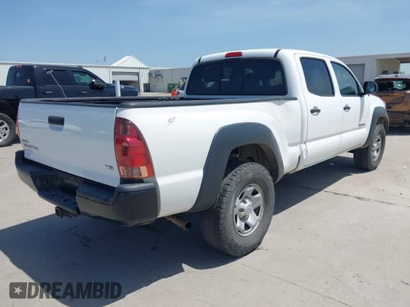 ✅ 2014 Toyota Tacoma • VIN: 5TFMU4FN9EX025557 • Lot: 42778329. Wystawiony na IAAI z przebiegiem 214 363 mil. Bezpłatny archiwum sprzedaży aukcyjnych z USA i szczegółowy raport historii pojazdu na DreamBid. Zdjęcie 4.