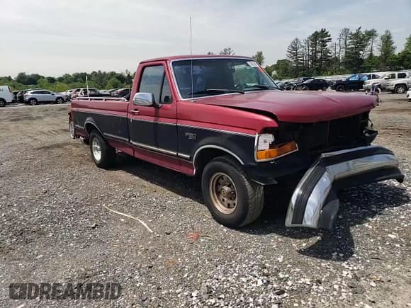 ✅ 1995 Ford F-150 • VIN: 1FTEF15N7SNB13223 • Lot: 56002595. Wystawiony na Copart z przebiegiem Nie podano. Bezpłatny archiwum sprzedaży aukcyjnych z USA i szczegółowy raport historii pojazdu na DreamBid. Zdjęcie 13.