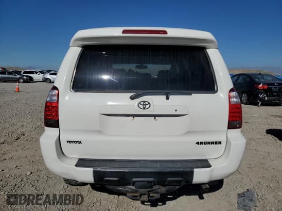 ✅ 2006 Toyota 4Runner SR5 Sport • VIN: JTEBT14R468033023 • Lot: 87414225. Listed on Copart with 274,881 mi. Free auction sales archive from the USA and detailed vehicle history report at DreamBid. Image 6.