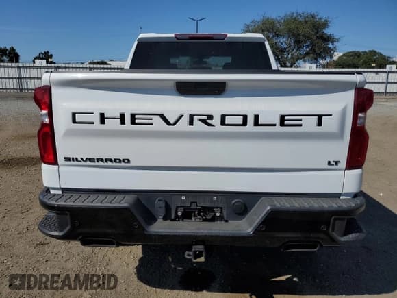 ✅ 2022 Chevrolet Silverado 1500 LT Trail Boss • VIN: 1GCPYFED1NZ200359 • Lot: 80747425. Wystawiony na Copart z przebiegiem 50 119 mil. Bezpłatny archiwum sprzedaży aukcyjnych z USA i szczegółowy raport historii pojazdu na DreamBid. Zdjęcie 6.