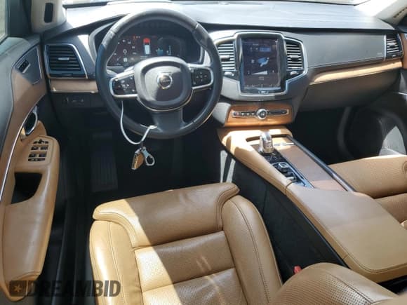 ✅ 2016 Volvo XC90 T8 Inscription • VIN: YV4BC0PL5G1055223 • Лот: 67141175. Опубликован ранее на Copart с пробегом 111 176 миль. Бесплатный доступ к архиву аукционных продаж из США и подробный отчёт об истории автомобиля на DreamBid. Изображение 8.