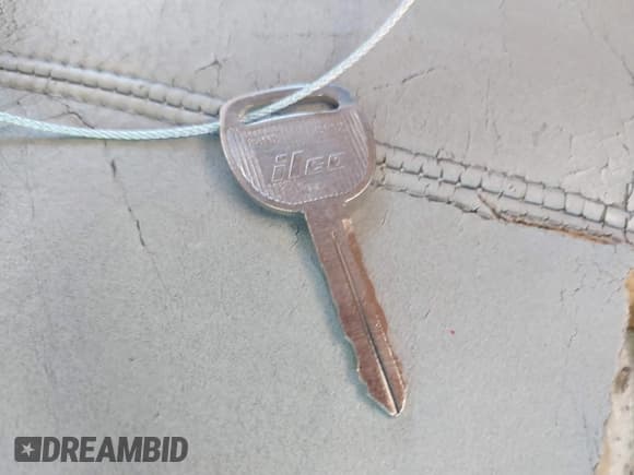 ✅ 2002 Chevrolet Suburban LT • VIN: 3GNEC16Z72G347985 • Лот: 43535337. Опубликован ранее на IAAI с пробегом 192 301 миль. Бесплатный доступ к архиву аукционных продаж из США и подробный отчёт об истории автомобиля на DreamBid. Изображение 11.