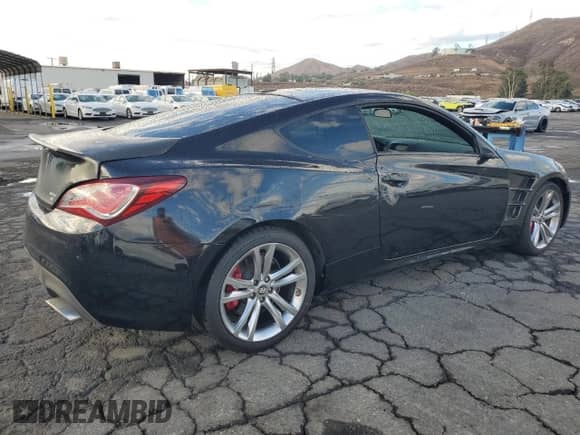 2011 Hyundai Genesis Coupe R-Spec с VIN KMHHU6KHXBU047153, выставлен на аукционе Copart как лот 80863355 с пробегом 99 016 миль миль и Списание • Salvage title. История ставок и продаж доступна на DreamBid. Изображение 3.
