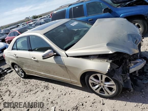 ✅ 2011 Mercedes-Benz E 550 Luxury • VIN: WDDHF7CBXBA427860 • Lot: 56473135. Listed on Copart with 160,316 mi. Free auction sales archive from the USA and detailed vehicle history report at DreamBid. Image 4.