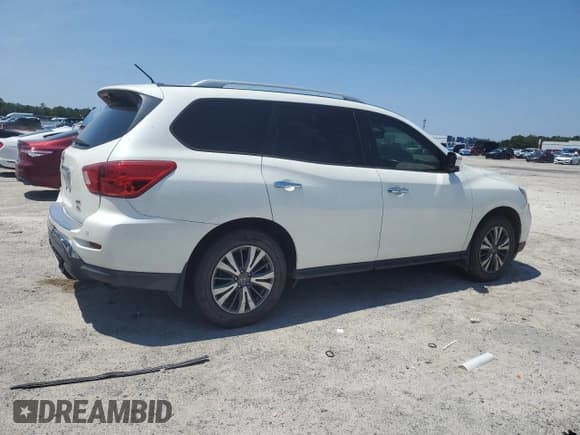 ✅ 2017 Nissan Pathfinder S • VIN: 5N1DR2MMXHC634339 • Лот: 70198425. Опубликован ранее на Copart с пробегом 130 802 миль. Бесплатный доступ к архиву аукционных продаж из США и подробный отчёт об истории автомобиля на DreamBid. Изображение 3.