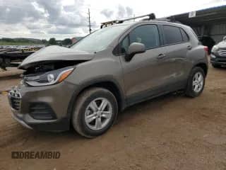2021 Chevrolet Trax LT с VIN KL7CJPSB8MB335466, выставлен на аукционе Copart как лот 82099325 с пробегом 19 524 миль миль и Списание • Salvage title. История ставок и продаж доступна на DreamBid. Изображение 1.