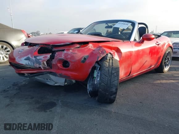✅ 2006 Mazda MX-5 Miata Touring • VIN: JM1NC25F360102939 • Lot: 41194656. Wystawiony na IAAI z przebiegiem 83 592 mil. Bezpłatny archiwum sprzedaży aukcyjnych z USA i szczegółowy raport historii pojazdu na DreamBid. Zdjęcie 17.