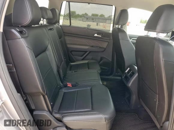 ✅ 2022 Volkswagen Atlas SE • VIN: 1V2DP2CA1NC563592 • Lot: 62454925. Listed on Copart with 110,453 mi. Free auction sales archive from the USA and detailed vehicle history report at DreamBid. Image 11.