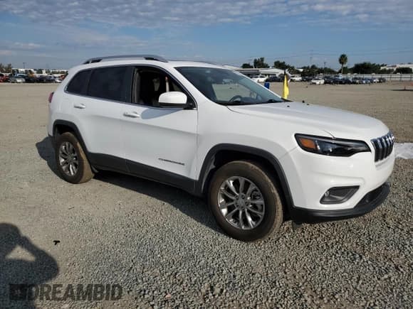✅ 2021 Jeep Cherokee Latitude Lux • VIN: 1C4PJMMX1MD158503 • Lot: 83851155. Wystawiony na Copart z przebiegiem 15 797 mil. Bezpłatny archiwum sprzedaży aukcyjnych z USA i szczegółowy raport historii pojazdu na DreamBid. Zdjęcie 4.