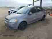 2010 Chevrolet Aveo 1LT z VIN KL1TD5DE7AB133453, wystawiony jako Copart lot #83404924 z przebiegiem 121 847 mil mil oraz Czysty tytuł • Clean title. Historia ofert i sprzedaży dostępna na DreamBid. Obrazek 1.