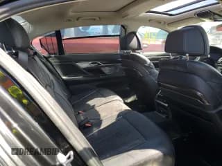 ✅ 2021 BMW 7 Series 740i • VIN: WBA7T2C09MCE58976 • Лот: 61863872. Опубликован ранее на Copart с пробегом Не указан. Бесплатный доступ к архиву аукционных продаж из США и подробный отчёт об истории автомобиля на DreamBid. Изображение 6.