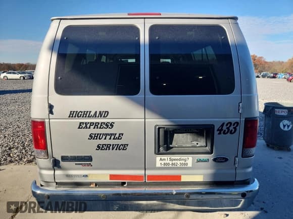 ✅ 2014 Ford Econoline Passenger XL • VIN: 1FBSS3BL9EDA90071 • Lot: 93138455. Wystawiony na Copart z przebiegiem 621 577 mil. Bezpłatny archiwum sprzedaży aukcyjnych z USA i szczegółowy raport historii pojazdu na DreamBid. Zdjęcie 6.