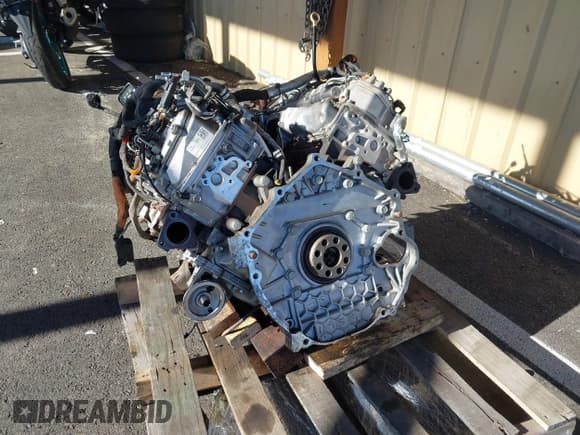 ✅ 2015 Chevrolet Silverado 2500HD LT • VIN: 1GC1KVE83FF653342 • Lot: 41970275. Listed on IAAI with 130,535 mi. Free auction sales archive from the USA and detailed vehicle history report at DreamBid. Image 19.