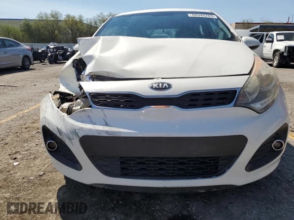 ✅ 2015 Kia Rio SX • VIN: KNADN5A34F6443330 • Lot: 80345265. Wystawiony na Copart z przebiegiem 114 319 mil. Bezpłatny archiwum sprzedaży aukcyjnych z USA i szczegółowy raport historii pojazdu na DreamBid. Zdjęcie 5.