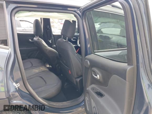 ✅ 2021 Jeep Renegade Trailhawk • VIN: ZACNJDC11MPM41955 • Lot: 42488069. Listed on IAAI with 14,550 mi. Free auction sales archive from the USA and detailed vehicle history report at DreamBid. Image 8.