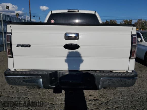 ✅ 2011 Ford F-150 XLT • VIN: 1FTFW1CT2BFB33346 • Lot: 82253515. Listed on Copart with 178,083 mi. Free auction sales archive from the USA and detailed vehicle history report at DreamBid. Image 6.