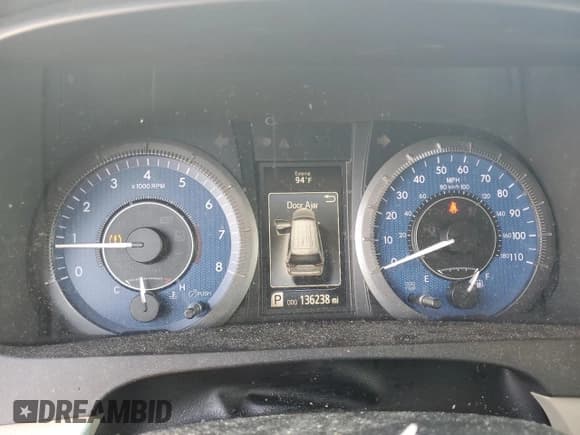 ✅ 2016 Toyota Sienna XLE • VIN: 5TDYK3DC3GS738224 • Lot: 67545595. Wystawiony na Copart z przebiegiem 136 238 mil. Bezpłatny archiwum sprzedaży aukcyjnych z USA i szczegółowy raport historii pojazdu na DreamBid. Zdjęcie 9.