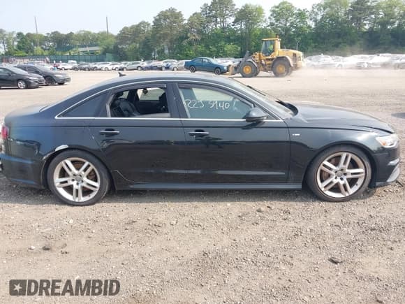 ✅ 2017 Audi A6 Premium • VIN: WAUF8AFC1HN072329 • Lot: 42446070. Wystawiony na IAAI z przebiegiem Nie podano. Bezpłatny archiwum sprzedaży aukcyjnych z USA i szczegółowy raport historii pojazdu na DreamBid. Zdjęcie 12.