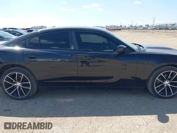 ✅ 2015 Dodge Charger SE • VIN: 2C3CDXBG2FH857062 • Лот: 43060788. Опубликован ранее на IAAI с пробегом 181 367 миль. Бесплатный доступ к архиву аукционных продаж из США и подробный отчёт об истории автомобиля на DreamBid. Изображение 13.
