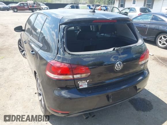 ✅ 2011 Volkswagen Golf TDI • VIN: WVWDM7AJ6BW175097 • Lot: 43005441. Wystawiony na IAAI z przebiegiem Nie podano. Bezpłatny archiwum sprzedaży aukcyjnych z USA i szczegółowy raport historii pojazdu na DreamBid. Zdjęcie 6.