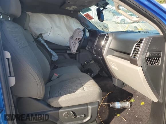 ✅ 2015 Ford F-150 XL • VIN: 1FTEX1CPXFFC87918 • Lot: 85203025. Wystawiony na Copart z przebiegiem Nie podano. Bezpłatny archiwum sprzedaży aukcyjnych z USA i szczegółowy raport historii pojazdu na DreamBid. Zdjęcie 7.