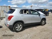 ✅ 2021 Chevrolet Trax LS • VIN: KL7CJKSB5MB318191 • Lot: 70303135. Listed on Copart with Not provided. Free auction sales archive from the USA and detailed vehicle history report at DreamBid. Image 3.