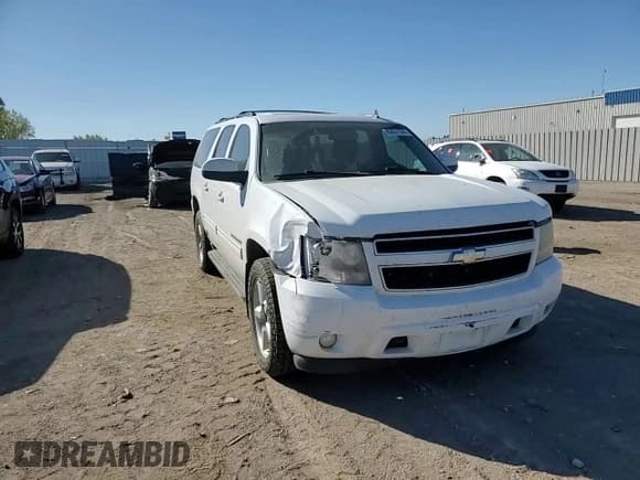 ✅ 2011 Chevrolet Suburban LT • VIN: 1GNSKJE38BR139813 • Lot: 82637335. Listed on Copart with 222,237 mi. Free auction sales archive from the USA and detailed vehicle history report at DreamBid. Image 14.