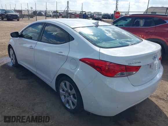 2013 Hyundai Elantra GLS с VIN 5NPDH4AE5DH225759, выставлен на аукционе IAAI как лот 43372162 с пробегом 176 710 миль миль и . История ставок и продаж доступна на DreamBid. Изображение 3.