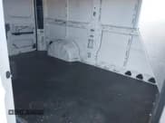 ✅ 2017 Ram ProMaster Cargo • VIN: 3C6TRVAG8HE542890 • Lot: 43499590. Wystawiony na IAAI z przebiegiem 102 516 mil. Bezpłatny archiwum sprzedaży aukcyjnych z USA i szczegółowy raport historii pojazdu na DreamBid. Zdjęcie 8.