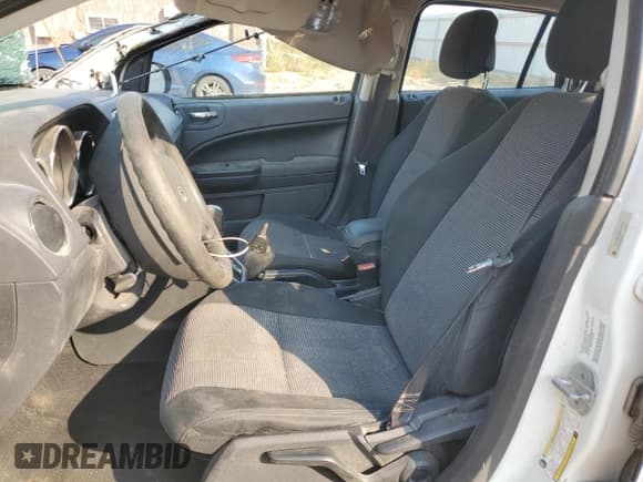 ✅ 2010 Dodge Caliber SXT • VIN: 1B3CB4HA9AD534279 • Лот: 72930874. Опубликован ранее на Copart с пробегом 204 836 миль. Бесплатный доступ к архиву аукционных продаж из США и подробный отчёт об истории автомобиля на DreamBid. Изображение 7.