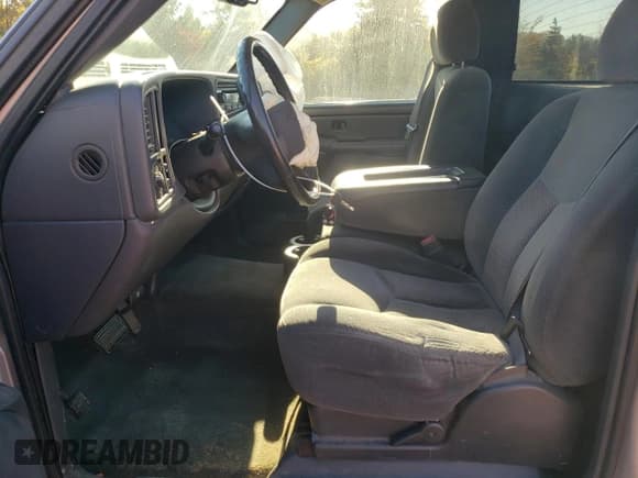 ✅ 2004 Chevrolet Silverado 1500 LS • VIN: 1GCEC14V04Z169624 • Лот: 77803554. Опубликован ранее на Copart с пробегом 143 212 миль. Бесплатный доступ к архиву аукционных продаж из США и подробный отчёт об истории автомобиля на DreamBid. Изображение 7.