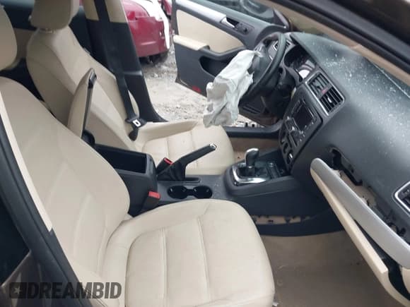 ✅ 2011 Volkswagen Jetta SEL • VIN: 3VWLX7AJ1BM368760 • Лот: 41259990. Опубликован ранее на IAAI с пробегом Не указан. Бесплатный доступ к архиву аукционных продаж из США и подробный отчёт об истории автомобиля на DreamBid. Изображение 5.