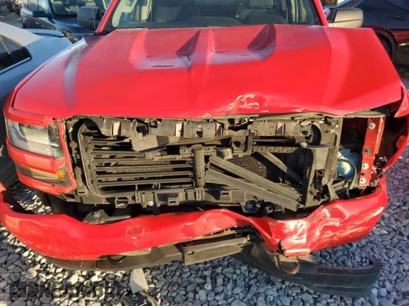 ✅ 2017 Chevrolet Silverado 1500 Custom • VIN: 1GCRCPEH7HZ340601 • Lot: 82903254. Wystawiony na Copart z przebiegiem 110 334 mil. Bezpłatny archiwum sprzedaży aukcyjnych z USA i szczegółowy raport historii pojazdu na DreamBid. Zdjęcie 11.