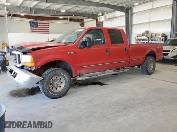 ✅ 1999 Ford F-350 XL • VIN: 1FTSW31S2XED03092 • Lot: 55945315. Listed on Copart with 188,847 mi. Free auction sales archive from the USA and detailed vehicle history report at DreamBid. Image 1.