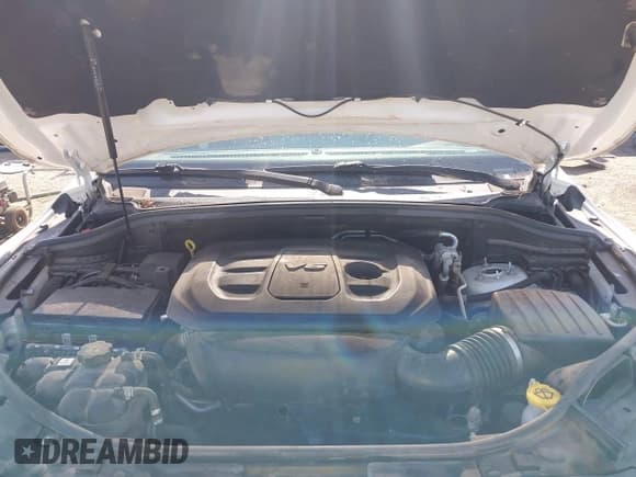 ✅ 2019 Dodge Durango SXT • VIN: 1C4RDHAG0KC847561 • Lot: 42702854. Listed on IAAI with 117,486 mi. Free auction sales archive from the USA and detailed vehicle history report at DreamBid. Image 10.