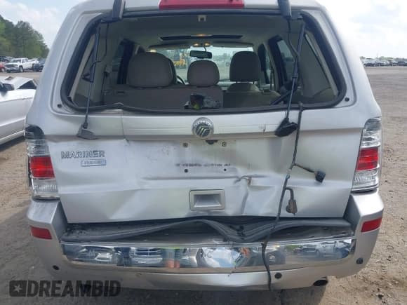 ✅ 2011 Mercury Mariner Premier • VIN: 4M2CN8H79BKJ02879 • Lot: 41961370. Listed on IAAI with 161,793 mi. Free auction sales archive from the USA and detailed vehicle history report at DreamBid. Image 6.