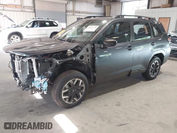 ✅ 2025 Subaru Forester • VIN: JF2SLDAC3SH489449 • Lot: 42607170. Listed on IAAI with 975 mi. Free auction sales archive from the USA and detailed vehicle history report at DreamBid. Image 2.