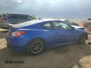 ✅ 2010 Hyundai Genesis Coupe • VIN: KMHHU6KHXAU006990 • Lot: 81899115. Wystawiony na Copart z przebiegiem 134 624 mil. Bezpłatny archiwum sprzedaży aukcyjnych z USA i szczegółowy raport historii pojazdu na DreamBid. Zdjęcie 3.