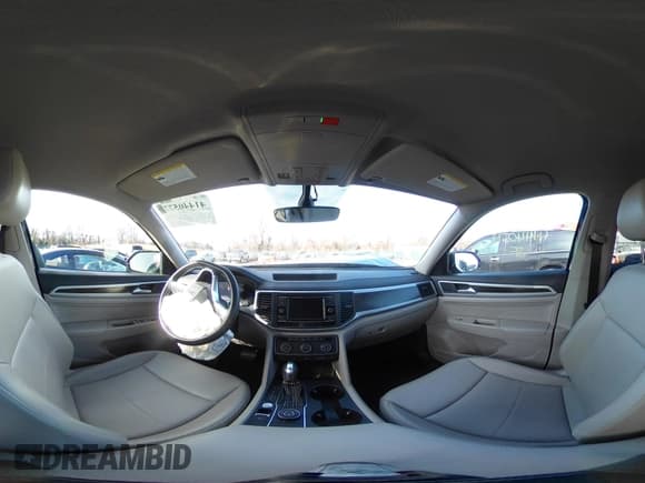 ✅ 2022 Volkswagen Atlas SE • VIN: 1V2LP2CA8NC541150 • Lot: 41440577. Wystawiony na IAAI z przebiegiem 77 028 mil. Bezpłatny archiwum sprzedaży aukcyjnych z USA i szczegółowy raport historii pojazdu na DreamBid. Zdjęcie 20.