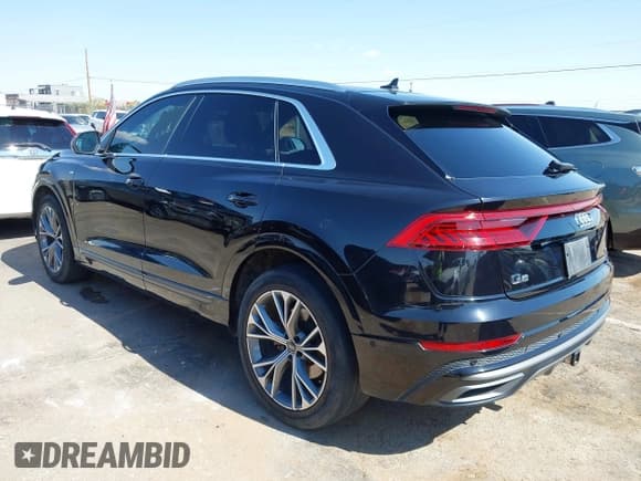 ✅ 2021 Audi Q8 Prestige • VIN: WA1FVAF12MD029817 • Lot: 42883391. Listed on IAAI with 47,338 mi. Free auction sales archive from the USA and detailed vehicle history report at DreamBid. Image 3.