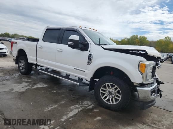 ✅ 2017 Ford F-350 Lariat • VIN: 1FT8W3BT5HEB52915 • Лот: 86179515. Опубликован ранее на Copart с пробегом 168 302 миль. Бесплатный доступ к архиву аукционных продаж из США и подробный отчёт об истории автомобиля на DreamBid. Изображение 4.